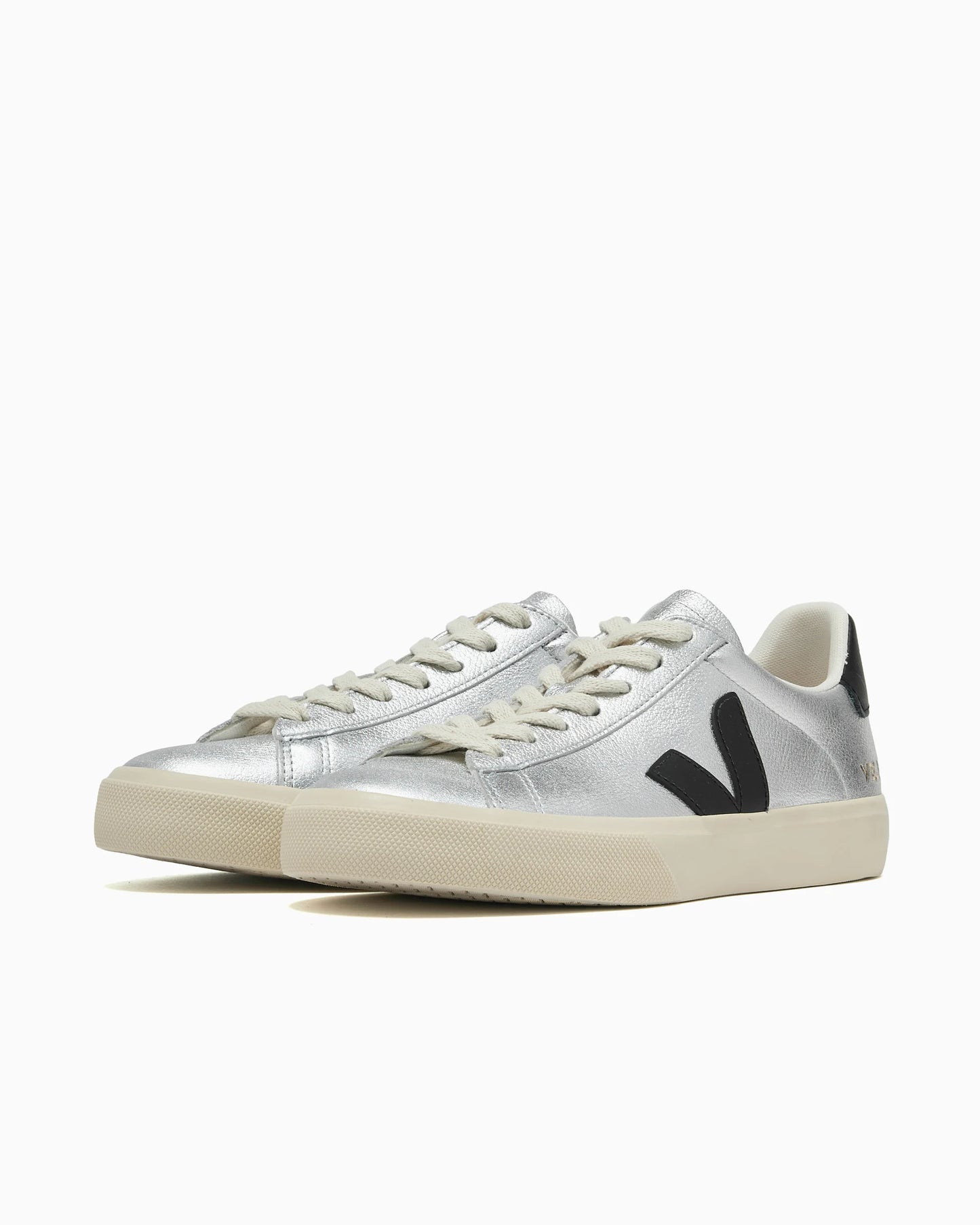 Veja Campo silver black