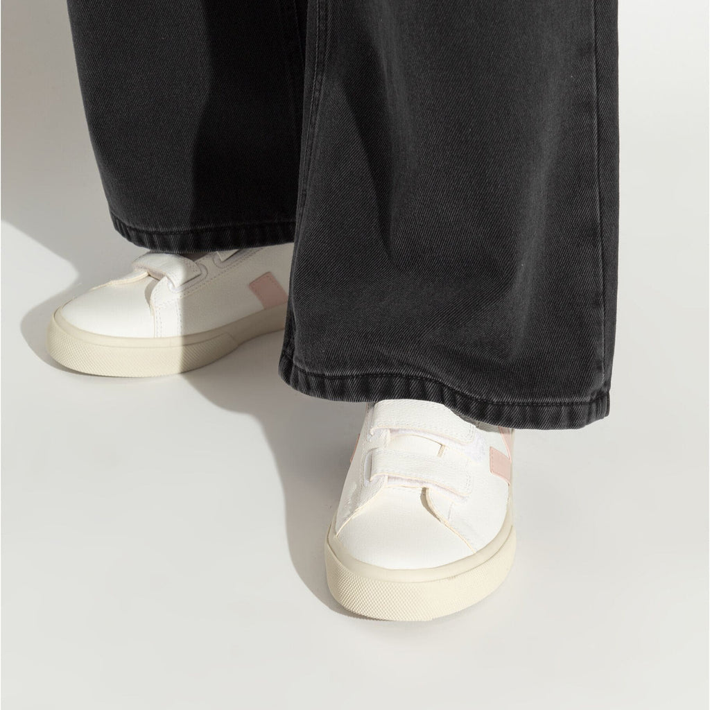 Veja RECIFE CHFREE white/babe