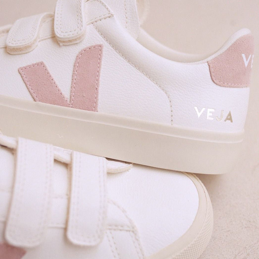 Veja RECIFE CHFREE white/babe